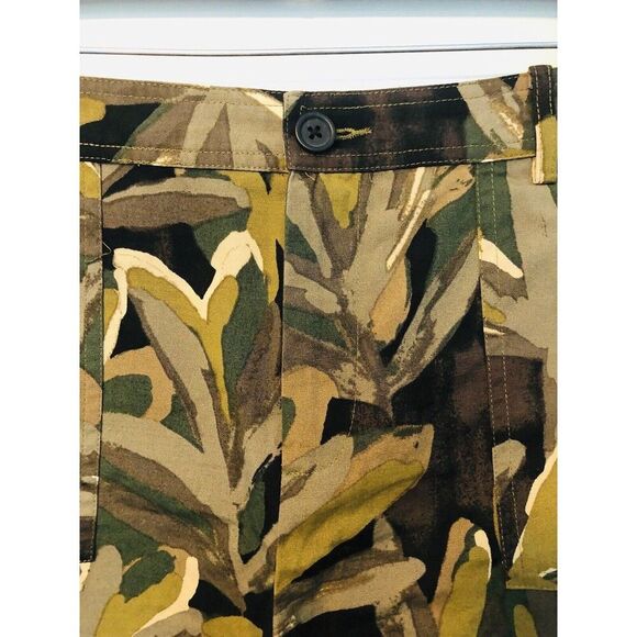 Who What Wear Sz 8 Women Camo Jungle Floral Shorts 100% Cotton High Waisted - Picture 4 of 11